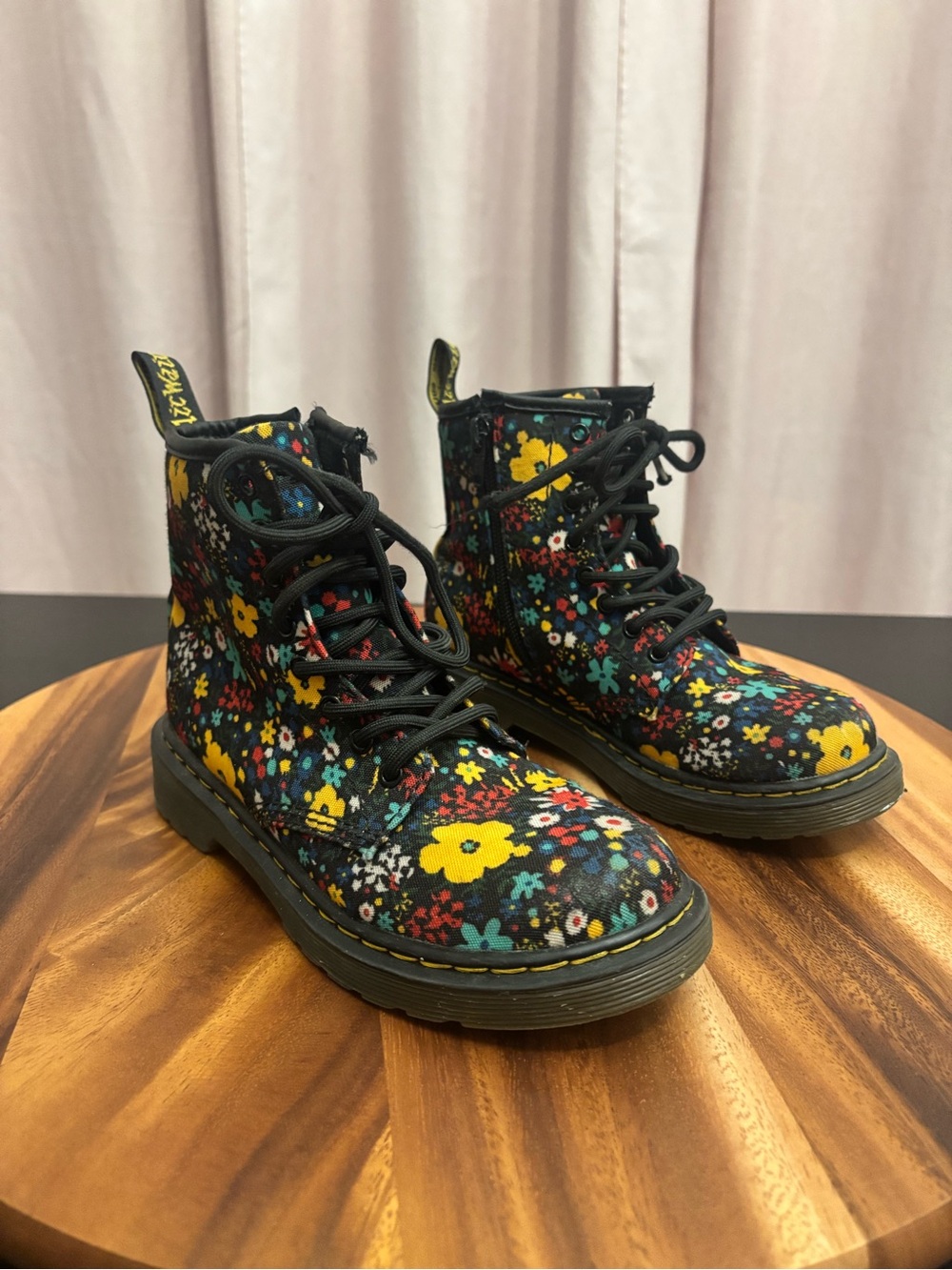 Dr. Martens 1460 Wanderflora Kids Boots Size 1
